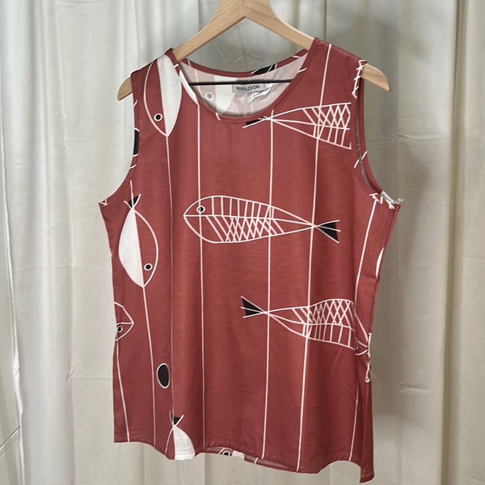 ✨ 2/$20 ✨ Misslook Red & White Fish Print Crew neck Sleeveless Nautical